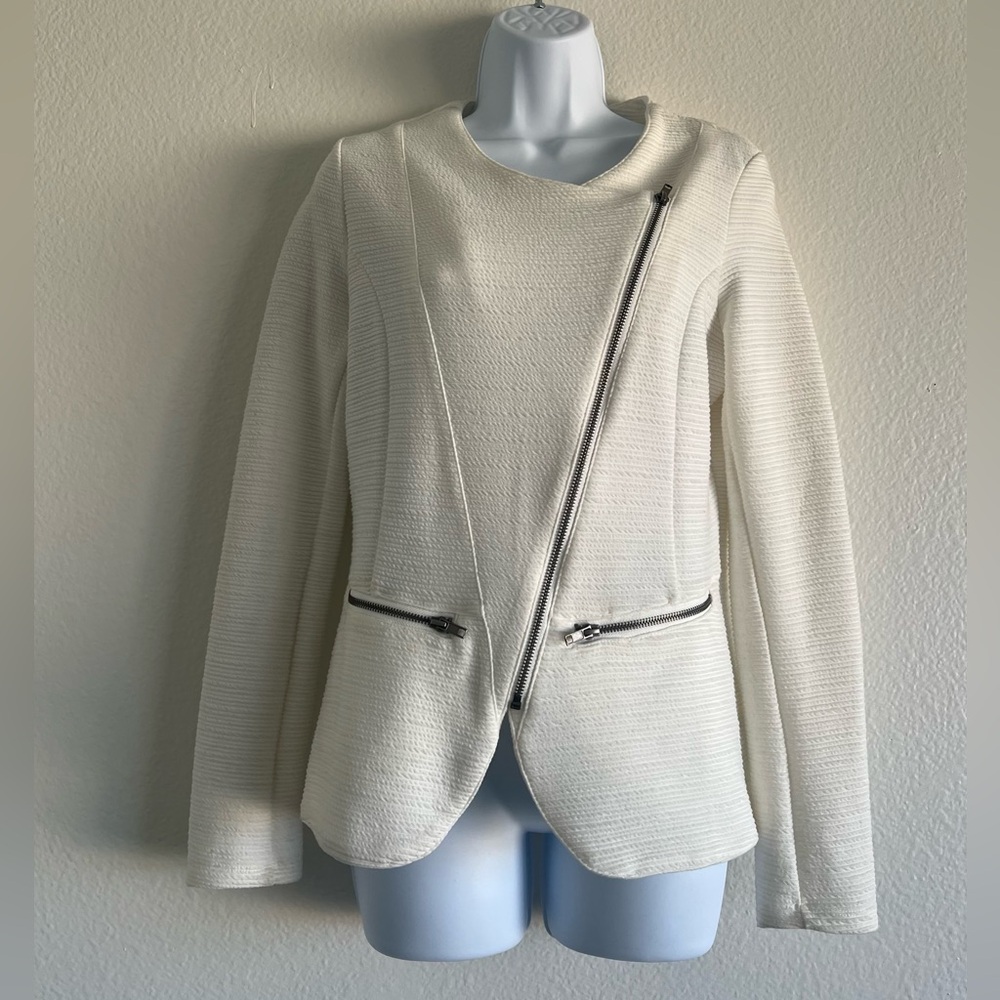 Cupcakes and Cashmere Cream Asymmetrical Blazer